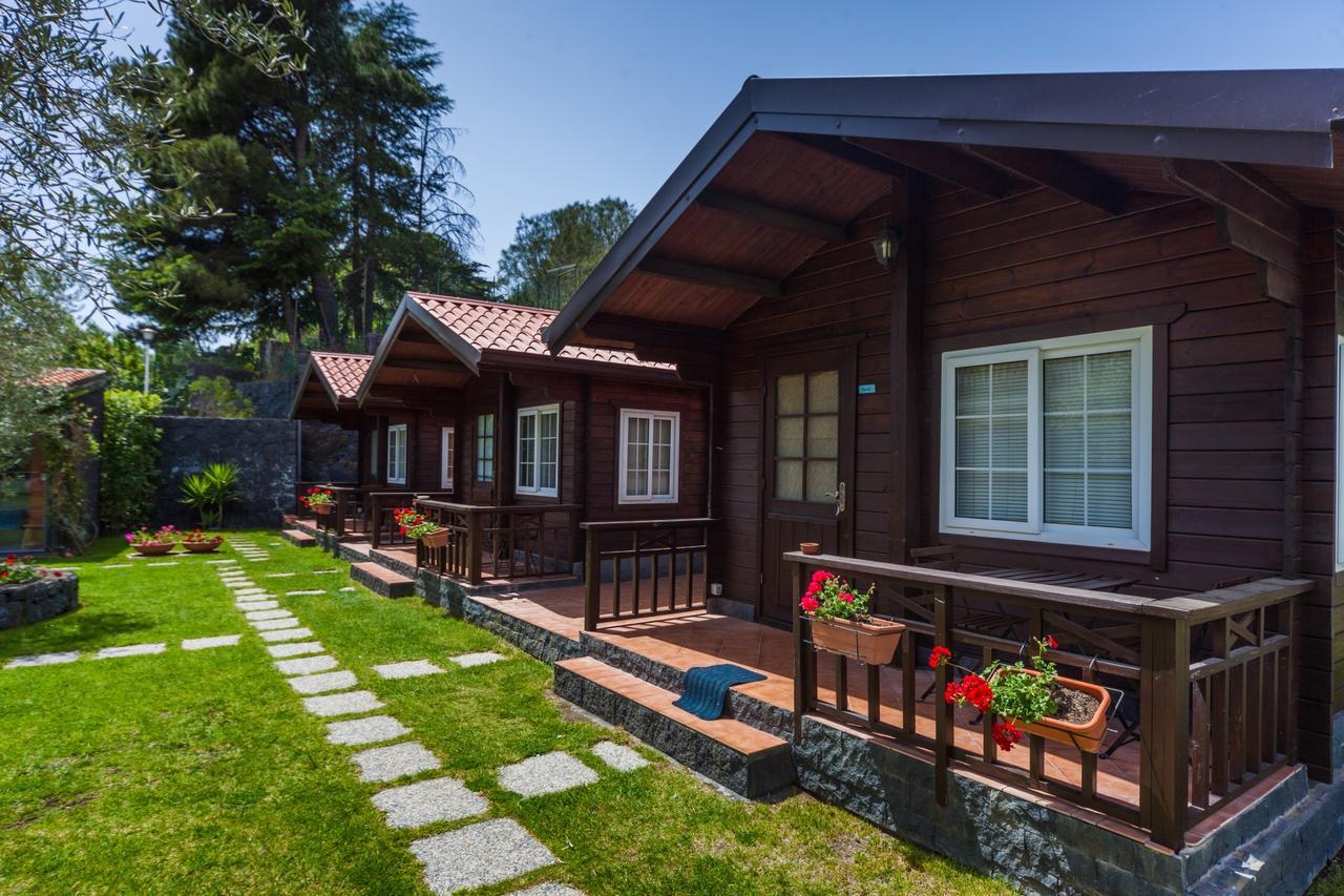Etna Hut Bed & Breakfast Nicolosi Ngoại thất bức ảnh